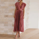 Crispes | The V-neck dress 1